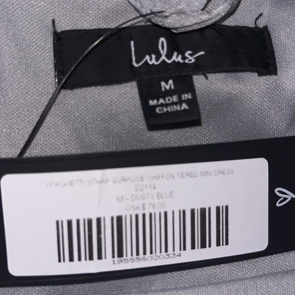 LULUS CHEERS AND TIERS GREY
CHIFFON PLEATED SURPLICE TIERED Mini
DRESS M - Picture 13 of 14